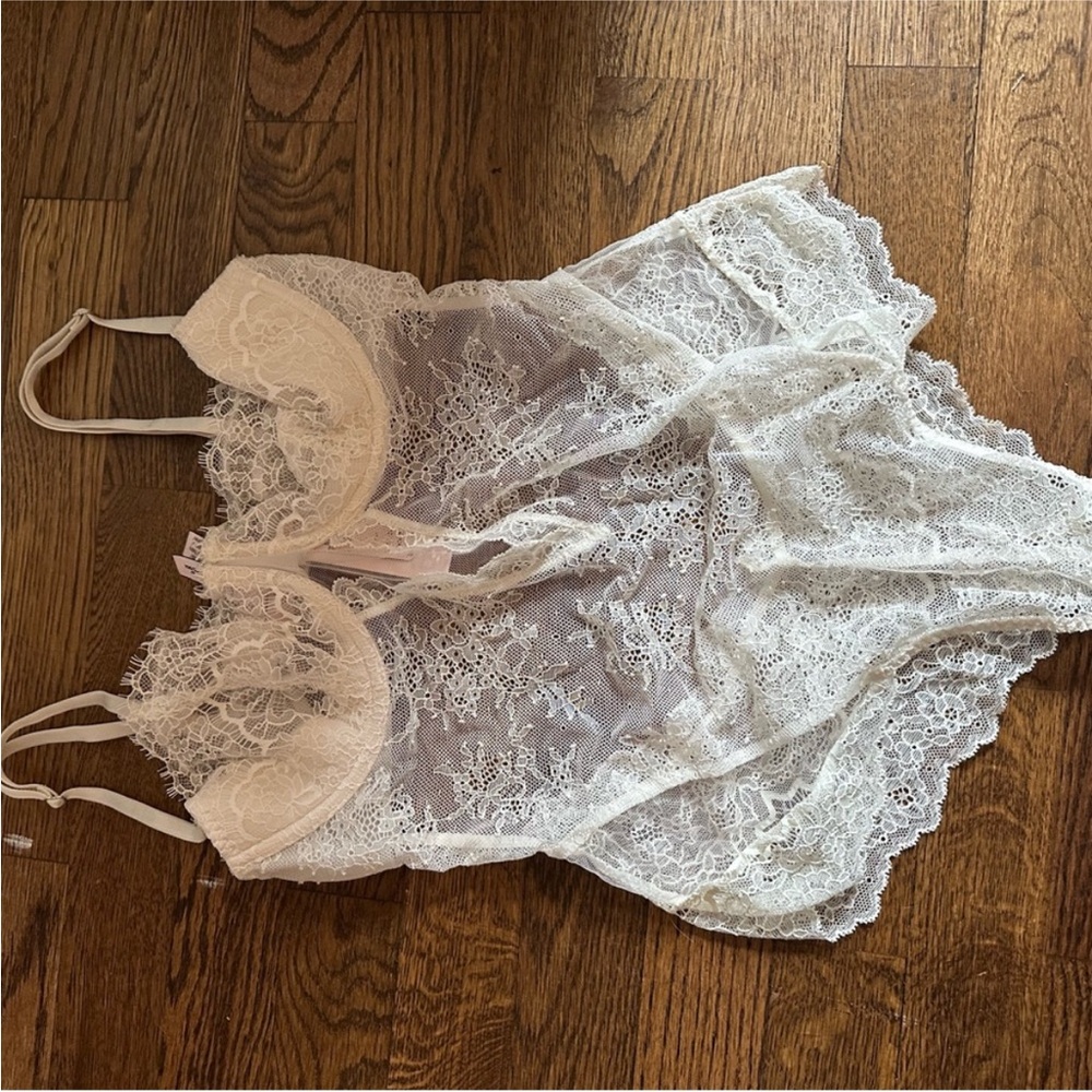 VICTORIAS SECRET lace bodysuit lingerie - Picture 4 of 4